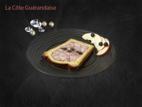 Pâté en Croûte de Perdrix, Pomme et Cassis Noir de Bourgogne